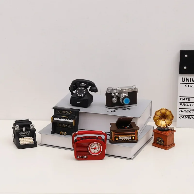 Collectible Vintage Cameras - วินเทจมินิกล้องตกแต่งเดสก์ท็อปการถ่ายภาพพร็อพกล้องจิ๋วรุ่นสะสมชั้นวางจอแสดงผล